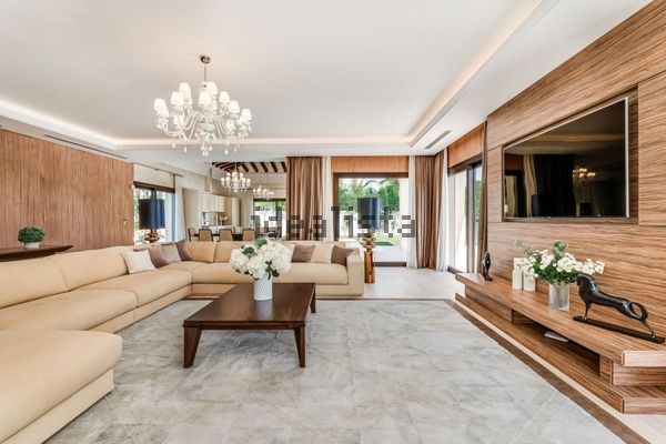 5-bedroom freehold villa in Marbella — photo 4 of 5