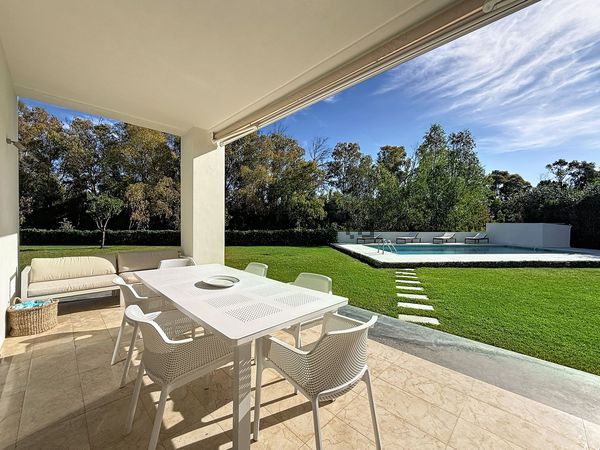 Detached house in Calle Galicia, Casasola, Estepona — image 5