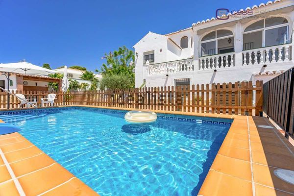Detached house in Calle Sierramar, Nueva Nerja, Nerja — image 3