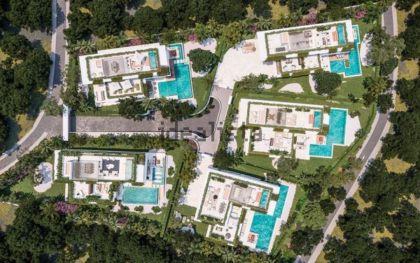 Detached house in Urbanización Cascada de Camojan, 34, Sierra Blanca, Marbella — image 5