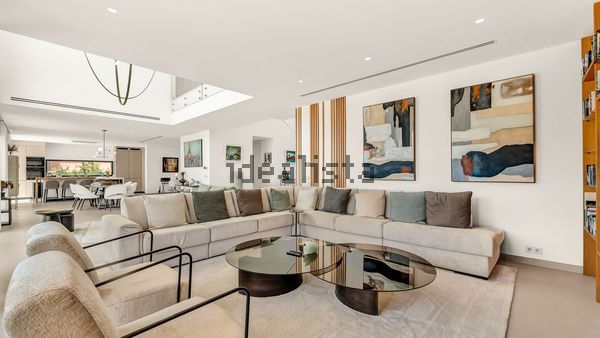 5-bedroom freehold villa in Marbella — photo 5 of 5
