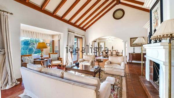5-bedroom freehold villa in Marbella — photo 4 of 5