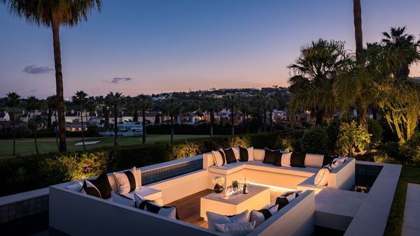 Detached house in Parque el Colorado, Los Naranjos, Marbella — image 3