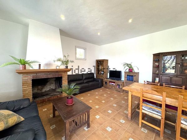 3-bedroom freehold villa in Estepona — photo 3 of 5