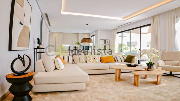 Detached house in Calle Vigil de Quiñones, La Merced, Marbella — image 3