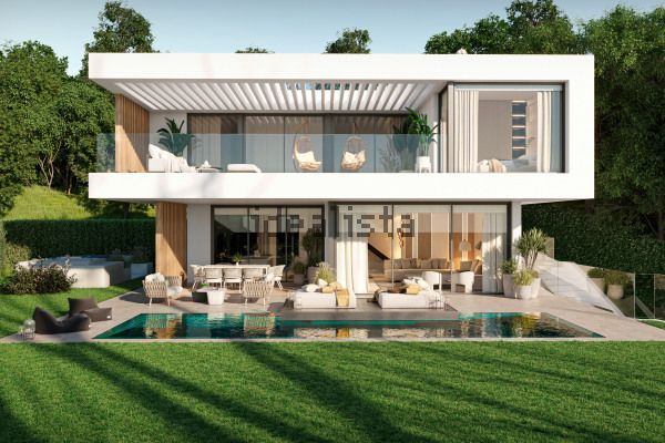 4-bedroom freehold villa in Estepona — photo 2 of 4