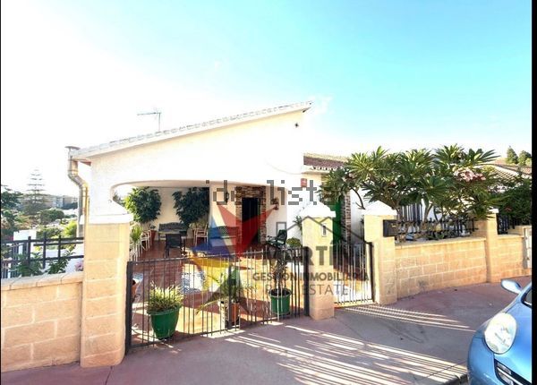 13-bedroom freehold villa in Málaga — photo 1 of 5