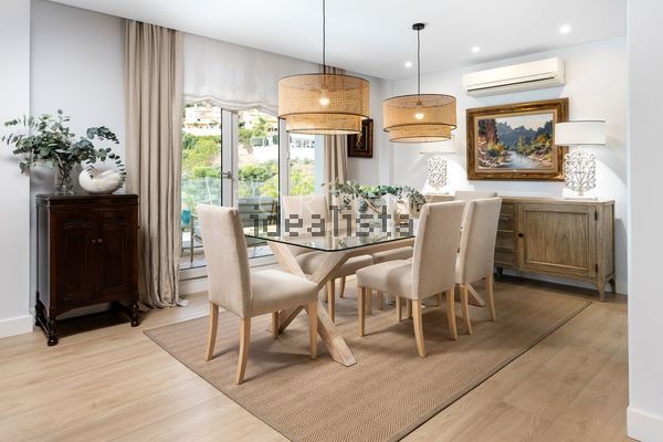 4-bedroom freehold villa in Málaga — photo 3 of 5