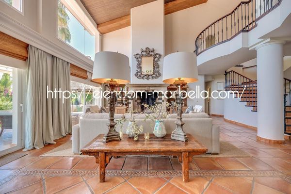 Detached house in Green Hills - Las Cumbres de Elviria, Marbella — image 5