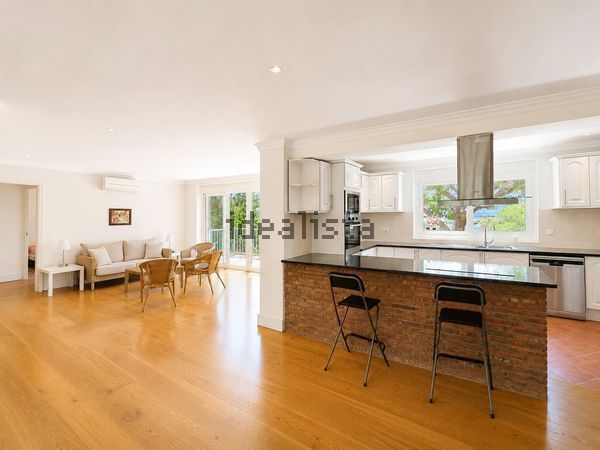 4-bedroom freehold villa in Marbella — photo 4 of 5