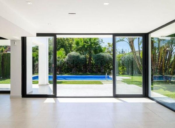 4-bedroom freehold villa in Marbella — photo 3 of 5