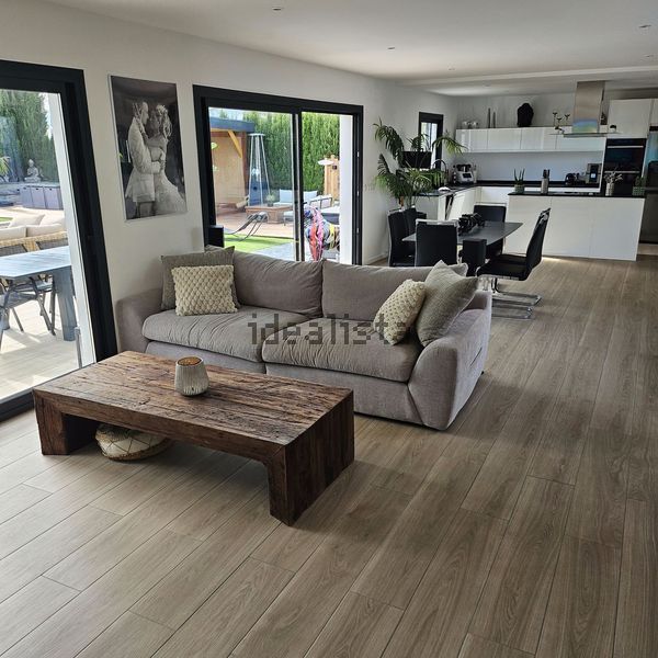 4-bedroom freehold villa in Roses — photo 4 of 5
