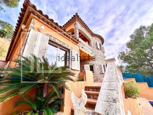 4-bedroom freehold villa in Begur — photo 2 of 5