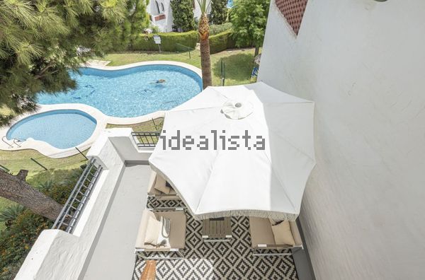 3-bedroom freehold villa in Estepona — photo 2 of 5