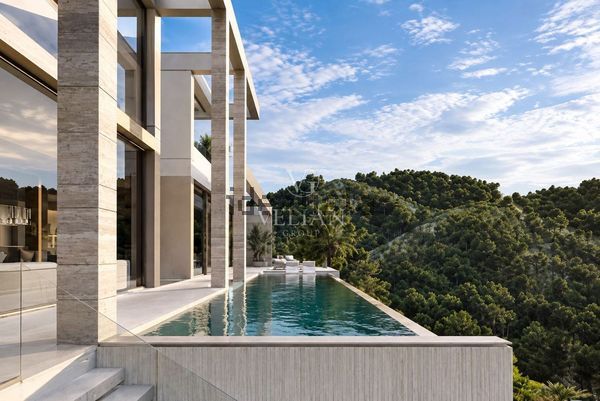 5-bedroom freehold villa in Benahavís — photo 2 of 5