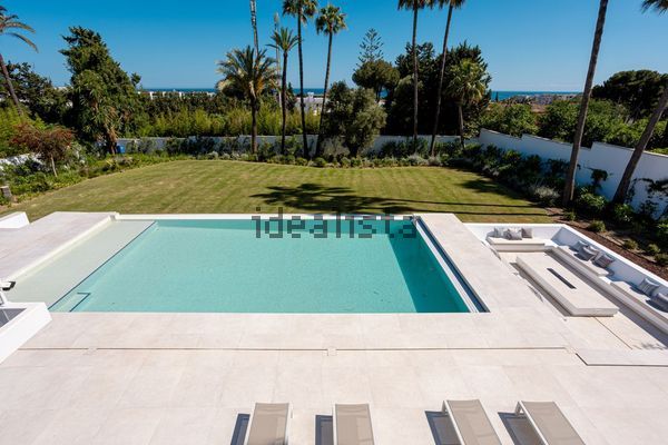 4-bedroom freehold villa in Estepona — photo 4 of 5