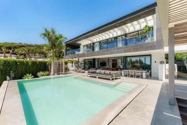 4-bedroom freehold villa in Marbella — photo 3 of 5