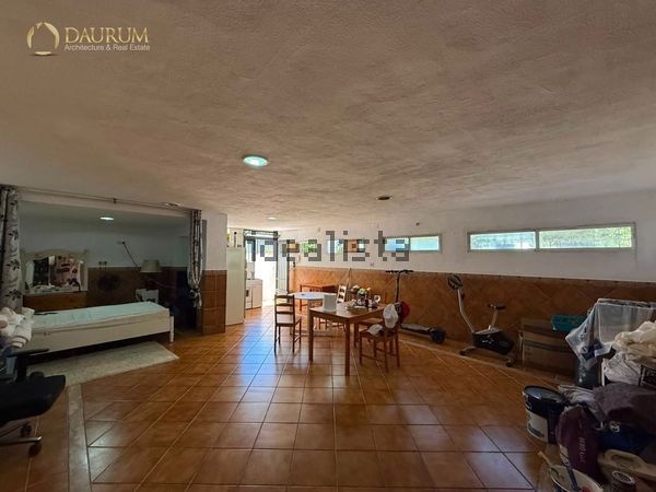 3-bedroom freehold villa in Estepona — photo 2 of 5