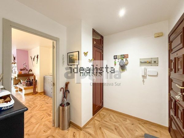 Detached house in Casc Antic, Lloret de Mar — image 5