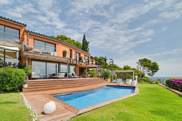 4-bedroom freehold villa in Palafrugell — photo 1 of 5