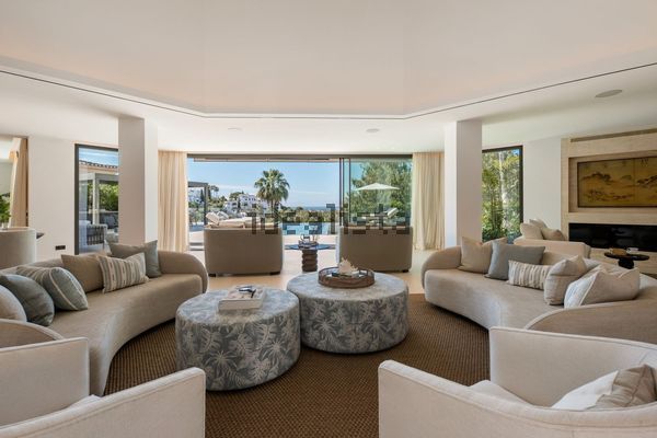 6-bedroom freehold villa in Benahavís — photo 3 of 5