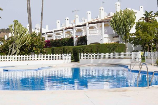 3-bedroom freehold villa in Estepona — photo 3 of 5
