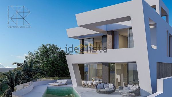 3-bedroom freehold villa in Nerja — photo 2 of 5