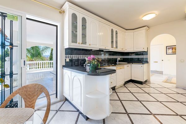 3-bedroom freehold villa in Mijas — photo 3 of 5