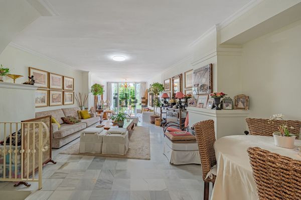 3-bedroom freehold villa in Marbella — photo 2 of 5