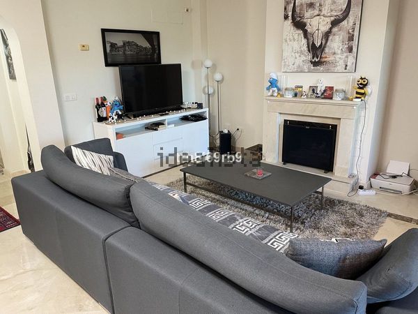 3-bedroom freehold villa in Estepona — photo 4 of 5