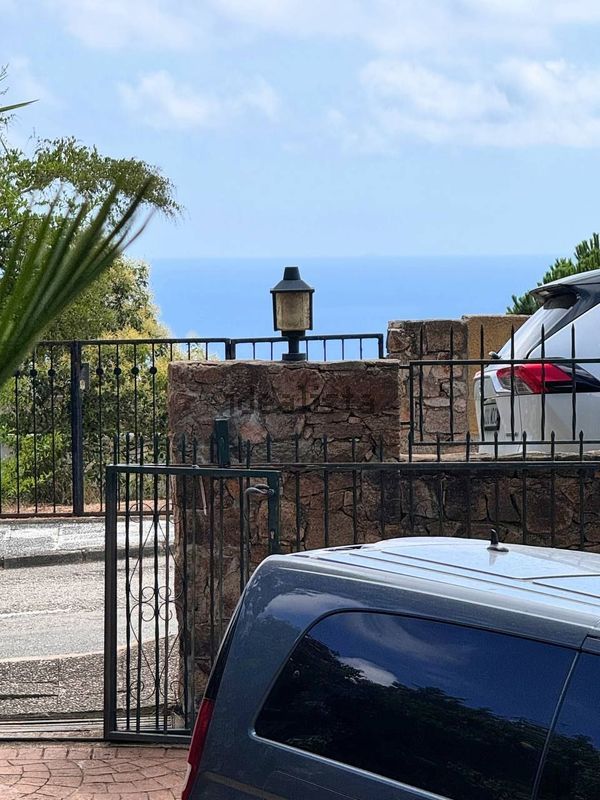 3-bedroom freehold villa in Lloret de Mar — photo 2 of 5