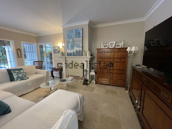 4-bedroom freehold villa in Marbella — photo 5 of 5