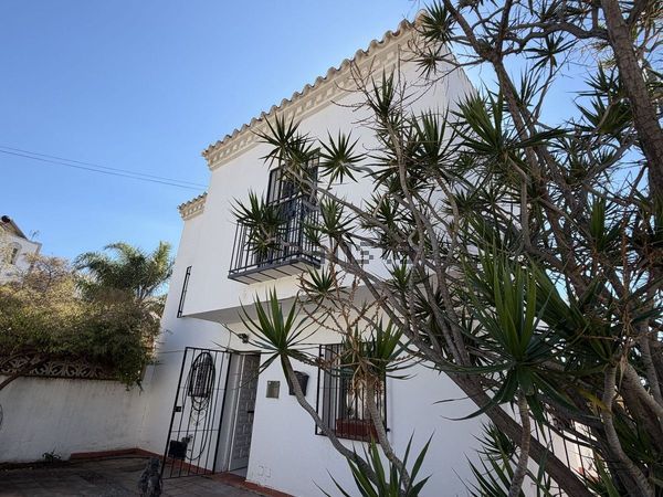 5-bedroom freehold villa in Nerja — photo 3 of 5