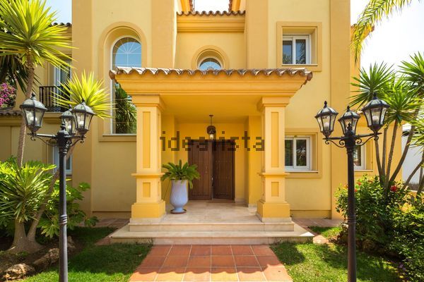 4-bedroom freehold villa in Marbella — photo 5 of 5