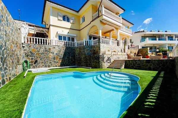 4-bedroom freehold villa in Mogán — photo 3 of 5