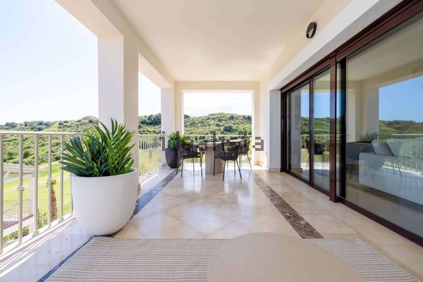 3-bedroom freehold villa in Estepona — photo 4 of 5