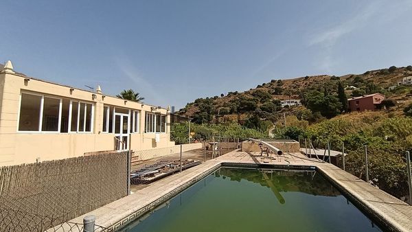 Detached house in Diseminado Diseminados, Altos de Estepona, Estepona — image 3