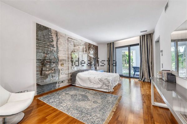 Semi-detached house in Nagüeles, Marbella — image 3