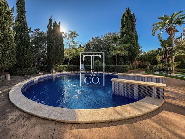 8-bedroom freehold villa in Palma — photo 3 of 5