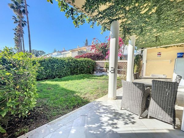 4-bedroom freehold villa in Marbella — photo 3 of 5