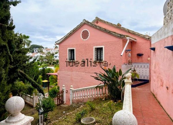 3-bedroom freehold villa in Mijas — photo 1 of 5