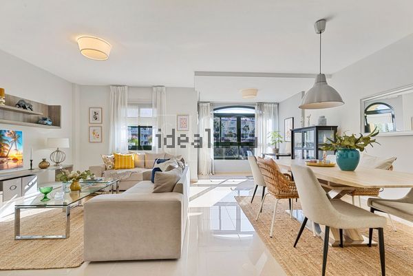 3-bedroom freehold villa in Fuengirola — photo 3 of 5