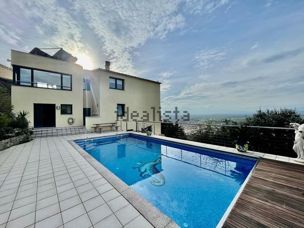 5-bedroom freehold villa in Roses — photo 1 of 5
