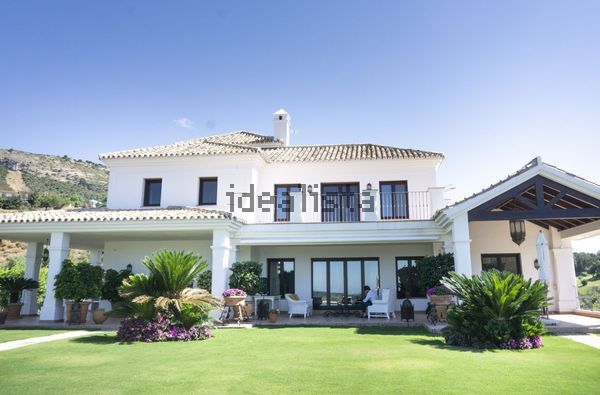 5-bedroom freehold villa in Benahavís — photo 3 of 5