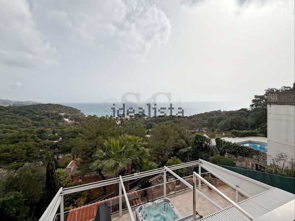 4-bedroom freehold villa in Lloret de Mar — photo 5 of 5