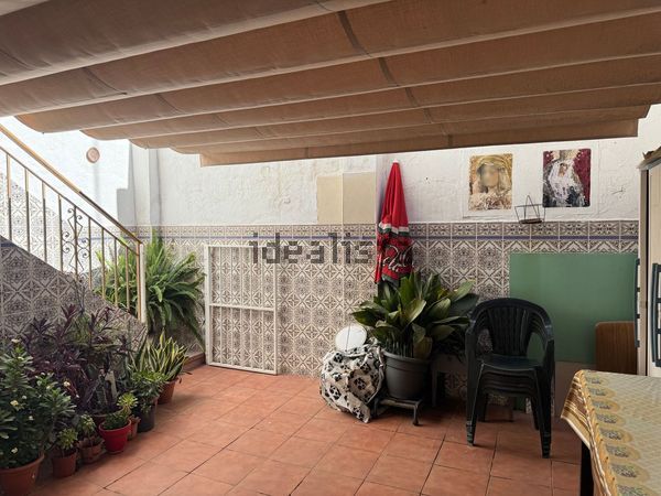 4-bedroom freehold villa in Málaga — photo 1 of 5