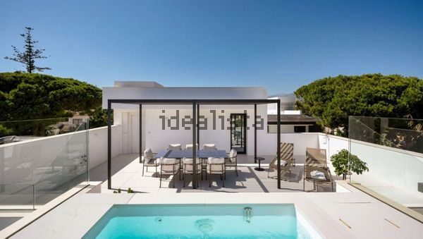 Detached house in Calle los Cipresès, San Pedro Pueblo, Marbella — image 4
