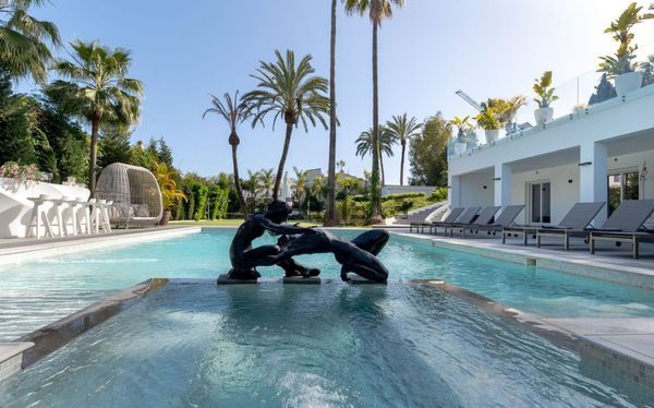 Detached house in Nueva Atalaya, Estepona — image 3