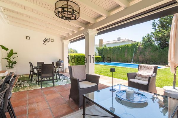 4-bedroom freehold villa in Estepona — photo 4 of 5