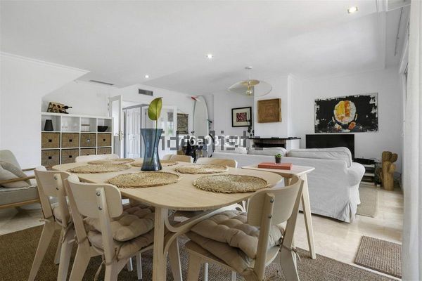 3-bedroom freehold villa in Marbella — photo 5 of 5